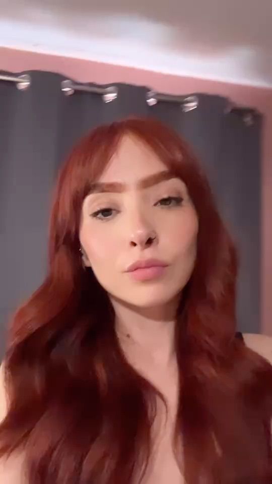 Peachyl from Mexico on a live one-on-one video chat
